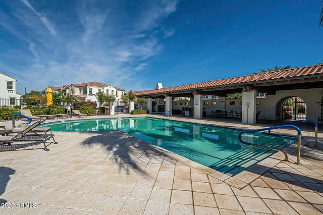 2477 W MARKET Place 11, Chandler, AZ 85248