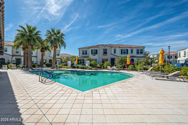 2477 W MARKET Place 11, Chandler, AZ 85248