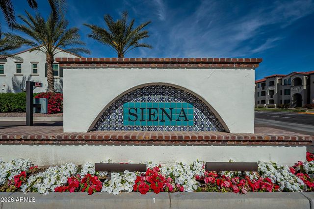 2477 W MARKET Place 11, Chandler, AZ 85248