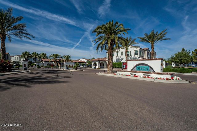 2477 W MARKET Place 11, Chandler, AZ 85248