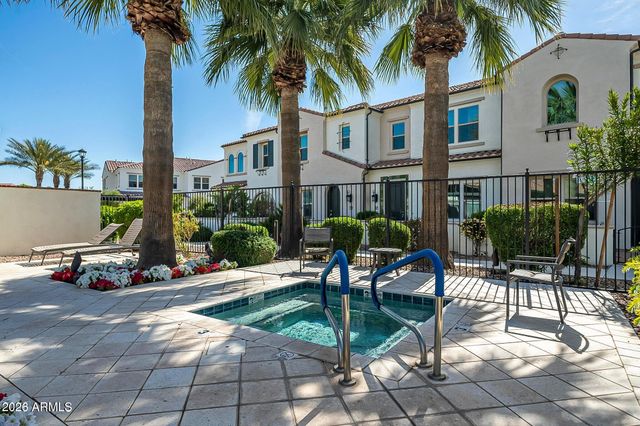 2477 W MARKET Place 11, Chandler, AZ 85248