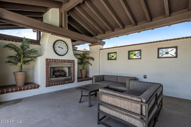 2477 W MARKET Place 11, Chandler, AZ 85248