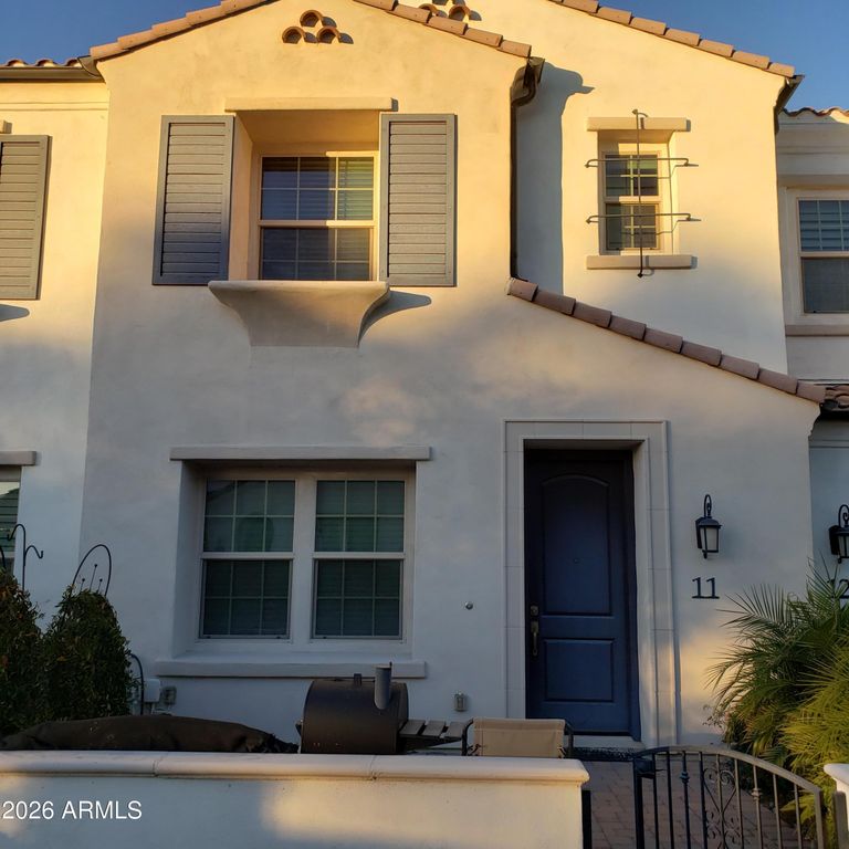 2477 W MARKET Place 11, Chandler, AZ 85248