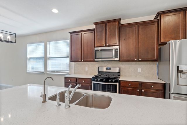 405 Little Draw LN, Leander, TX 78641