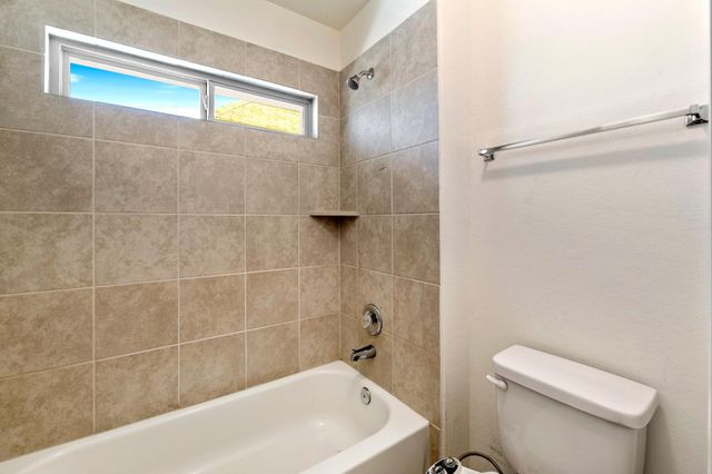 405 Little Draw LN, Leander, TX 78641