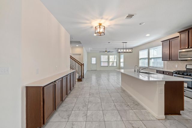 405 Little Draw LN, Leander, TX 78641