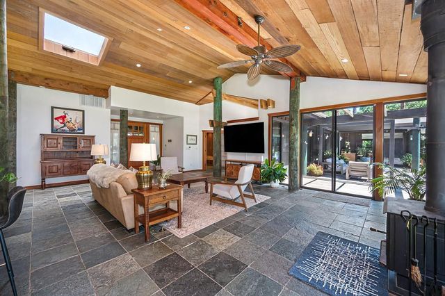 6645 Garden Hwy, Sacramento, CA 95837