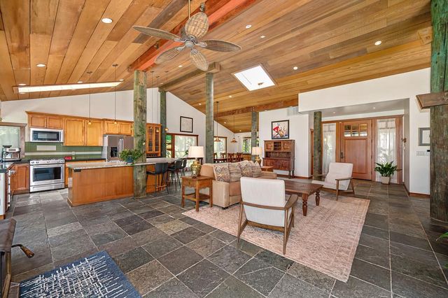 6645 Garden Hwy, Sacramento, CA 95837