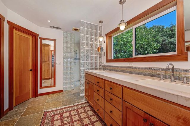 6645 Garden Hwy, Sacramento, CA 95837