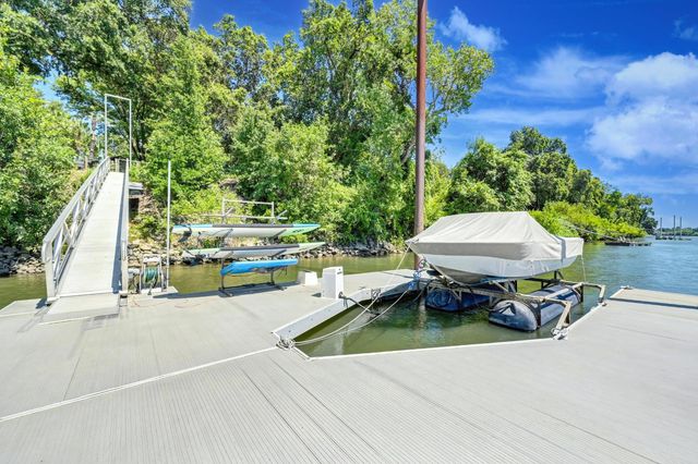 6645 Garden Hwy, Sacramento, CA 95837