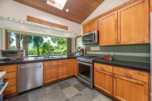 6645 Garden Hwy, Sacramento, CA 95837