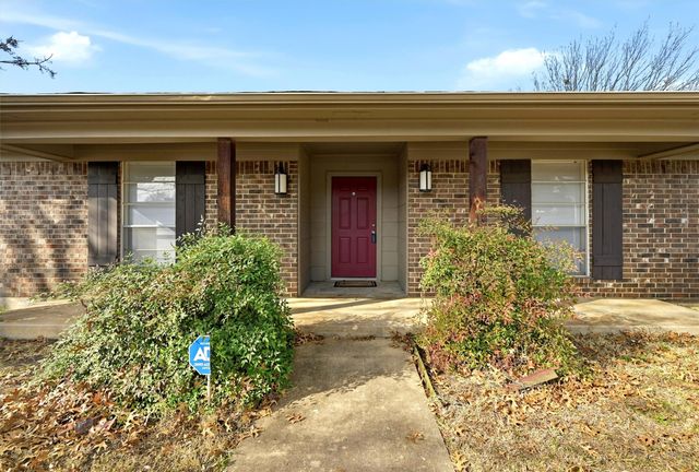 2606 Bennett Avenue, Sherman, TX 75090