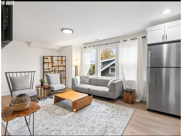 3415 Ne 41ST Ave, Portland, OR 97212
