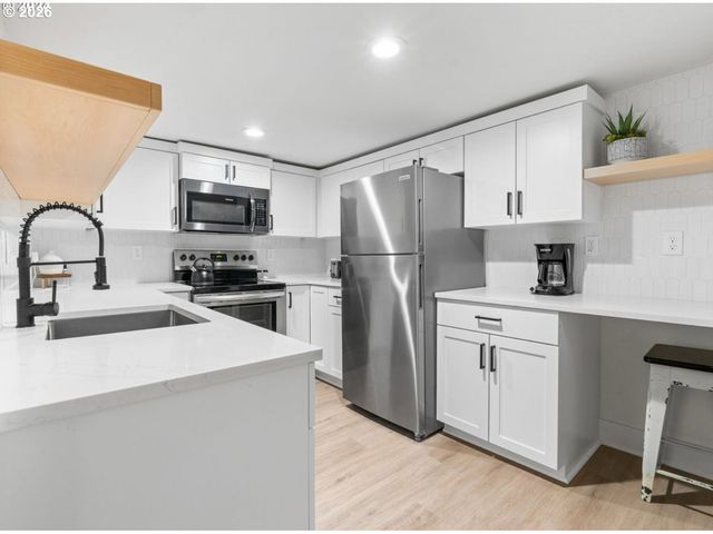 3415 Ne 41ST Ave, Portland, OR 97212