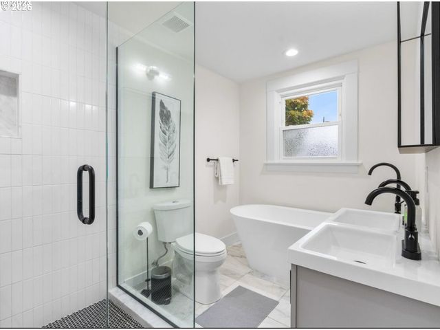 3415 Ne 41ST Ave, Portland, OR 97212