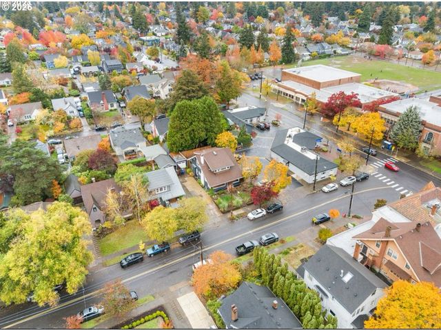 3415 Ne 41ST Ave, Portland, OR 97212