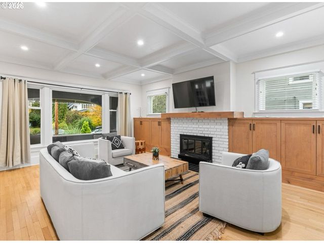 3415 Ne 41ST Ave, Portland, OR 97212