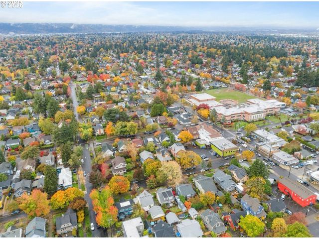 3415 Ne 41ST Ave, Portland, OR 97212