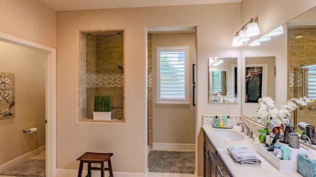 2848 Westport Cir, Oakdale, CA 95361