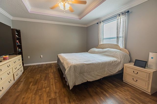 5367 NW Wisk Fern Circle, Port St. Lucie, FL 34986