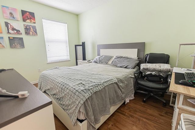 5367 NW Wisk Fern Circle, Port St. Lucie, FL 34986