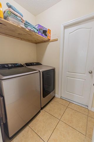 5367 NW Wisk Fern Circle, Port St. Lucie, FL 34986
