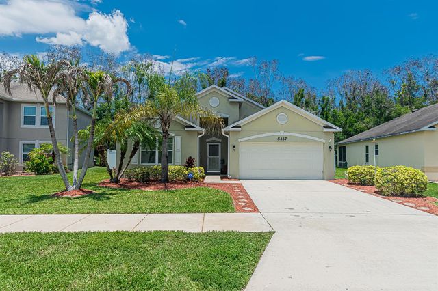 5367 NW Wisk Fern Circle, Port St. Lucie, FL 34986