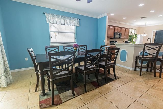 5367 NW Wisk Fern Circle, Port St. Lucie, FL 34986