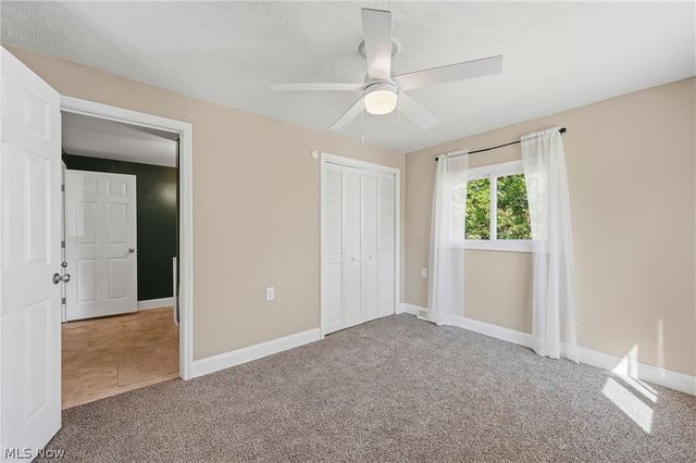 815 E Cassell Avenue, Barberton, OH 44203