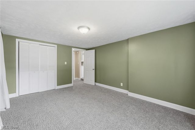 815 E Cassell Avenue, Barberton, OH 44203