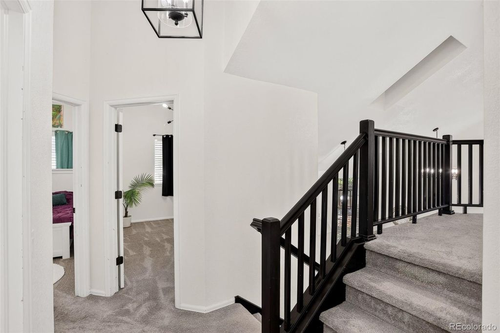 Image 18 of property listing at 10026 Westside Circle, Littleton, CO 80125