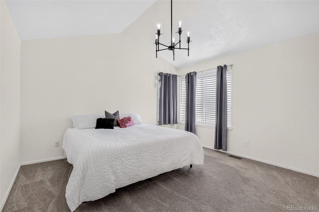 Image 19 of property listing at 10026 Westside Circle, Littleton, CO 80125