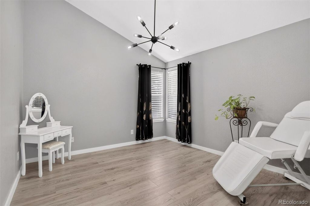 Image 25 of property listing at 10026 Westside Circle, Littleton, CO 80125