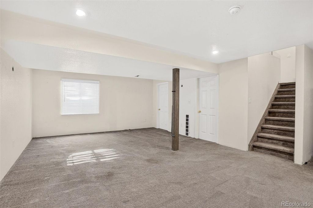 Image 35 of property listing at 10026 Westside Circle, Littleton, CO 80125