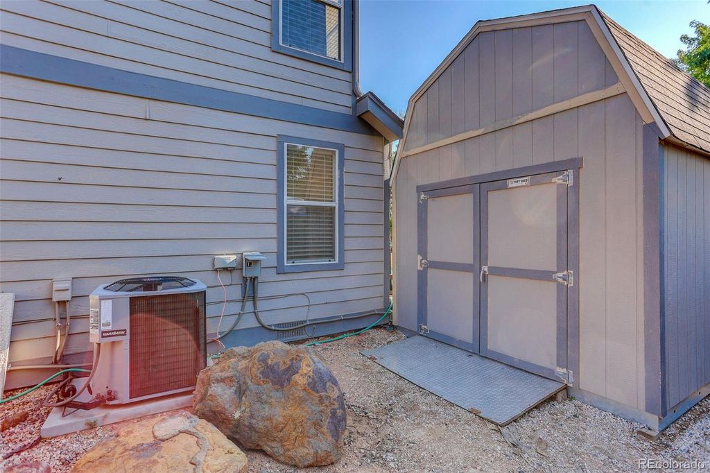 Image 44 of property listing at 10026 Westside Circle, Littleton, CO 80125