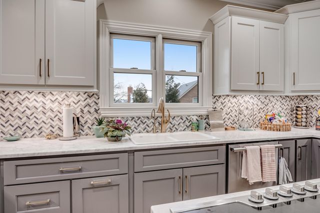 6933 River Run Drive, Chattanooga, TN 37416