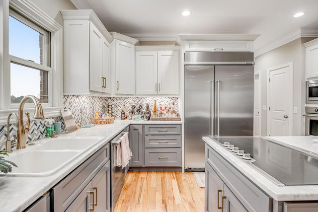 6933 River Run Drive, Chattanooga, TN 37416