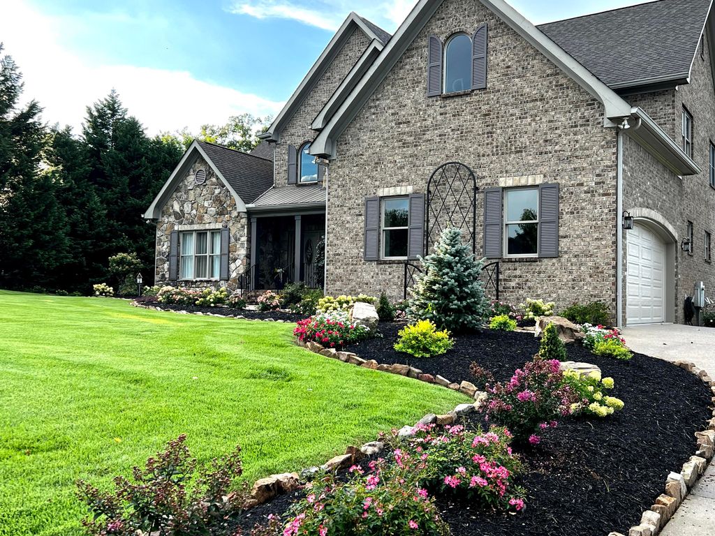 6933 River Run Drive, Chattanooga, TN 37416