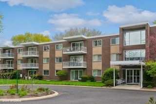 200 Deborah Lane 17A, Wheeling, IL 60090