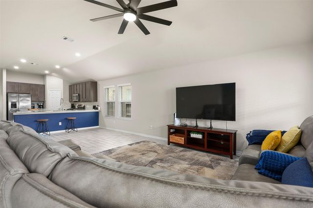 2214 Sand Lily Drive, Texas City, TX 77568