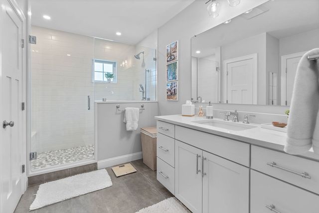 24 Cobblestone Circle, Mashpee, MA 02649