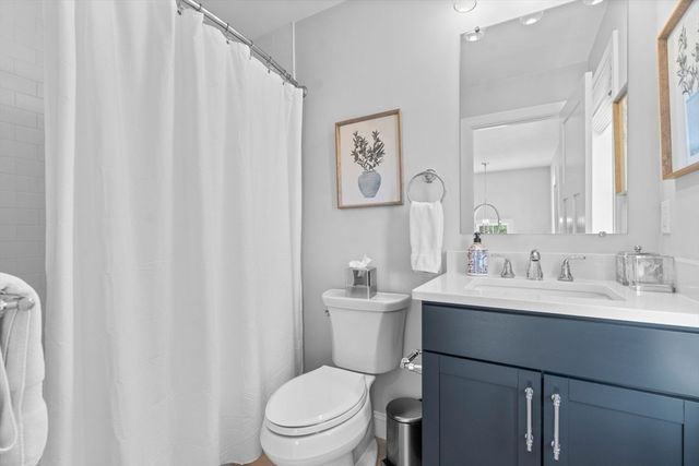 24 Cobblestone Circle, Mashpee, MA 02649