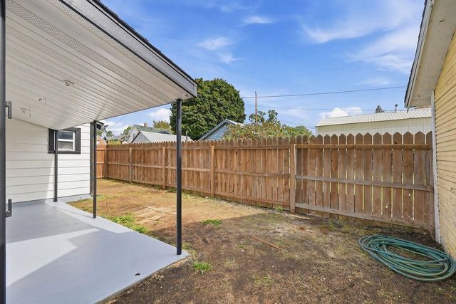 1712 N Walnut St, Spokane, WA 99205