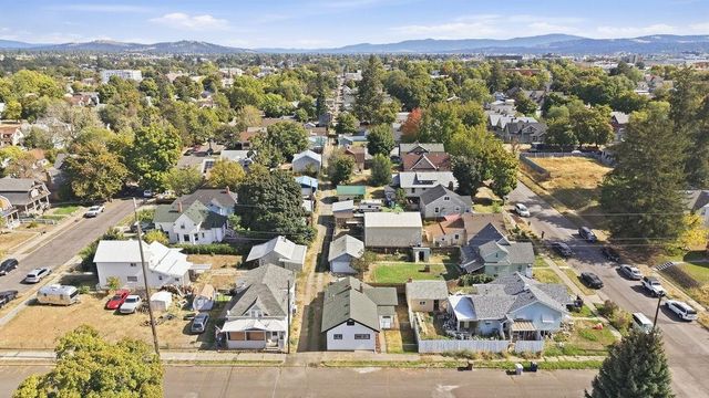 1712 N Walnut St, Spokane, WA 99205