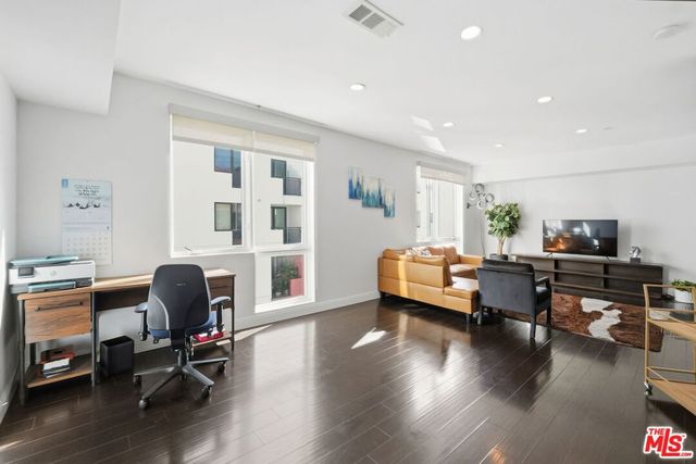 1234 Wilshire Boulevard 421, Los Angeles, CA 90017