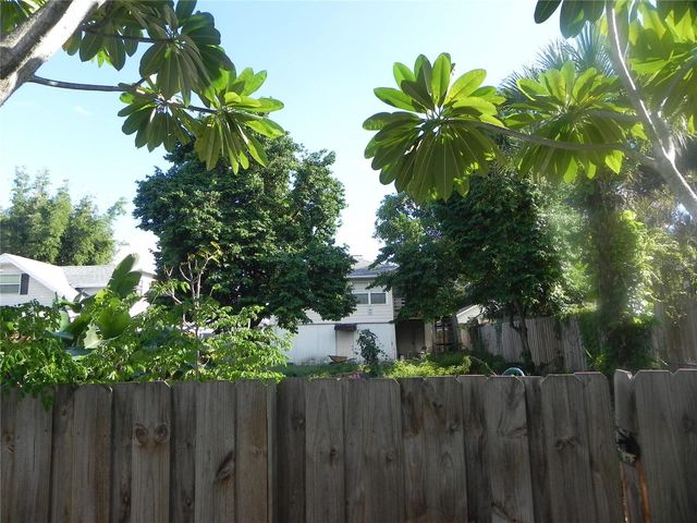 2426 2ND AVENUE N, St Petersburg, FL 33713