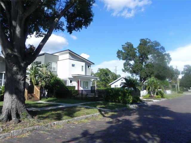 2426 2ND AVENUE N, St Petersburg, FL 33713