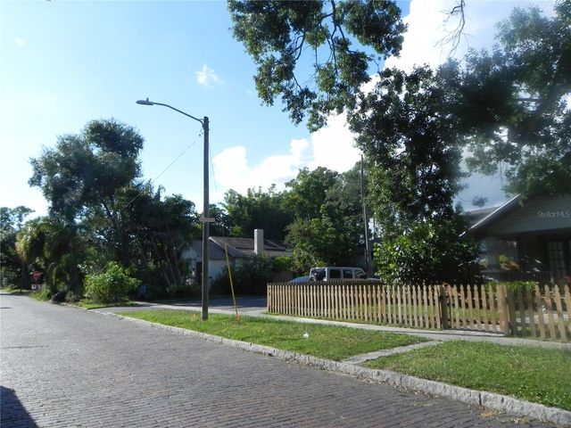 2426 2ND AVENUE N, St Petersburg, FL 33713