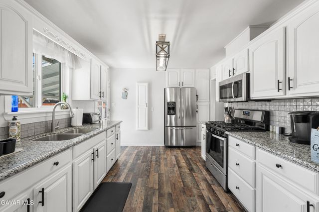 38719 E 21st Street, Palmdale, CA 93550