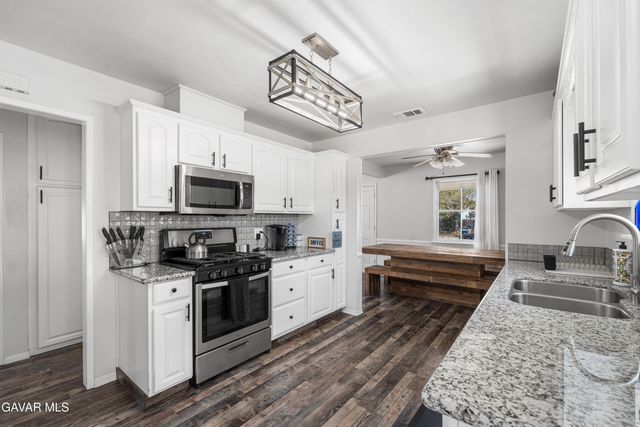 38719 E 21st Street, Palmdale, CA 93550